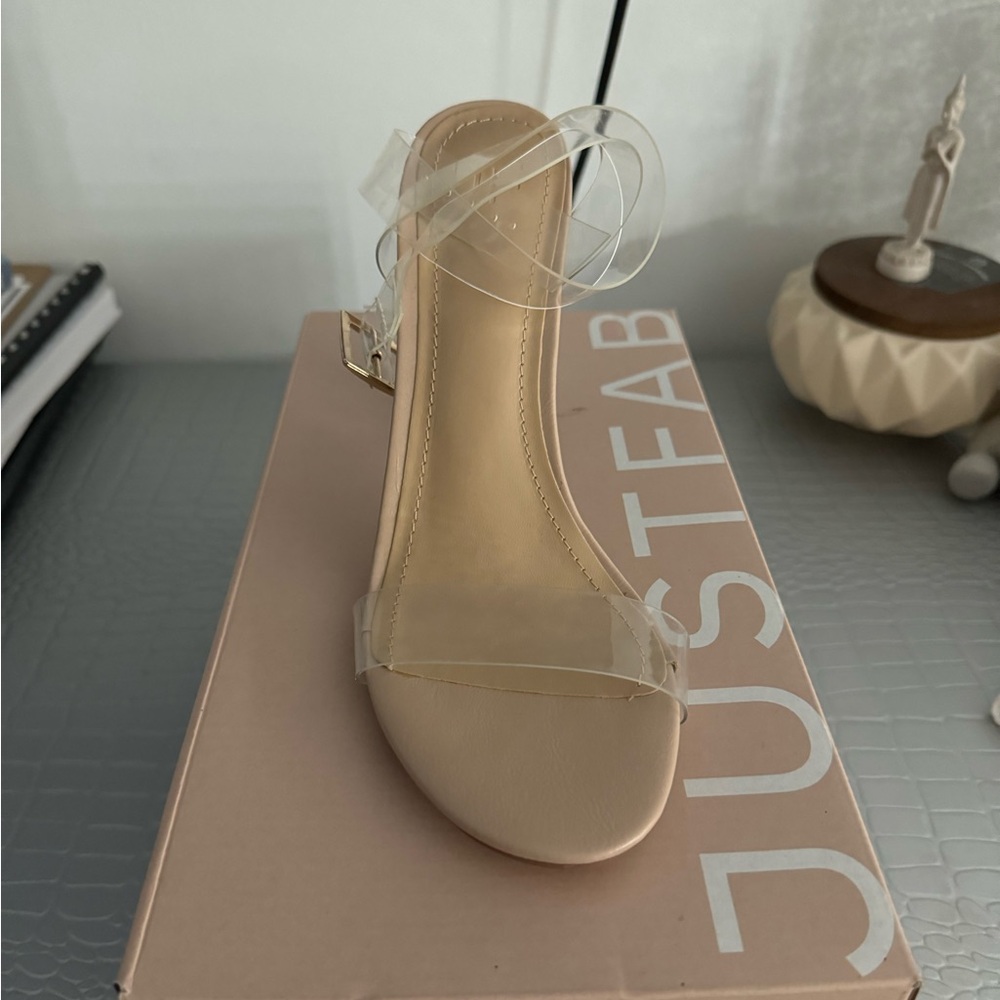 Nude JustFab heels, size 7